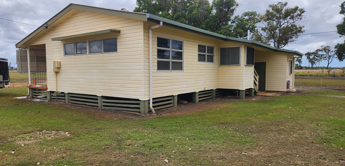 Exterior cleaning of a Bundaberg house